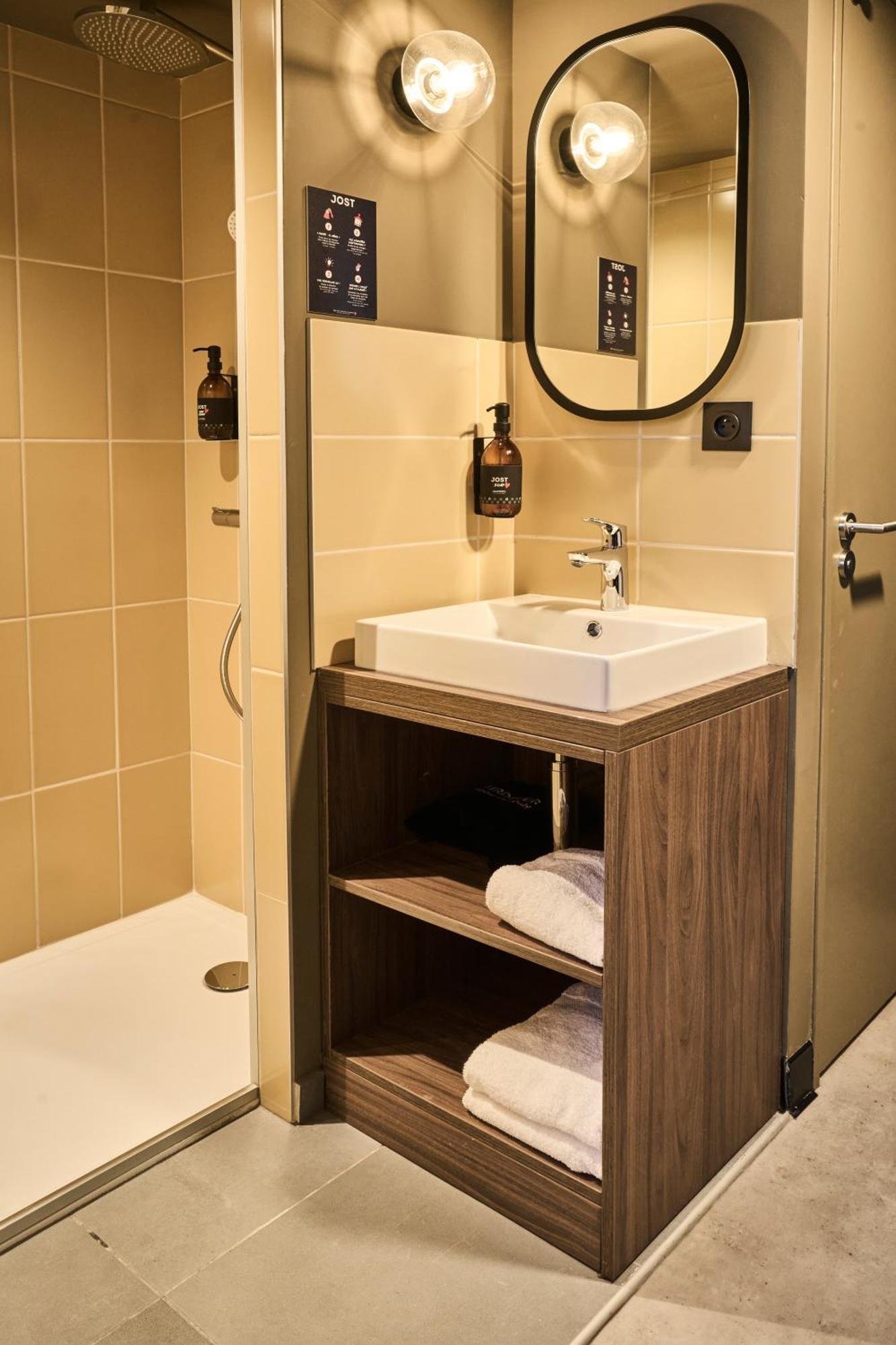Jost Hotel Lille Centre Luaran gambar